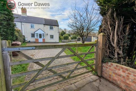 3 bedroom cottage to rent, Heath Road, Orsett Heath