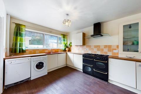 108 Avenue Road, Torquay, TQ2 5LQ