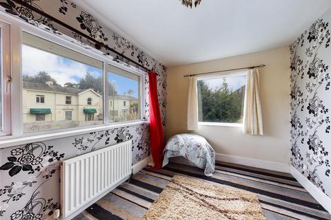 108 Avenue Road, Torquay, TQ2 5LQ