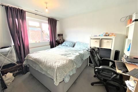 50 Benning Way, Wokingham, RG40 1XX