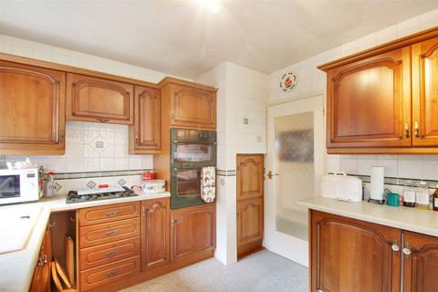 16 Foxwood Way, Longfield, DA3 7LD