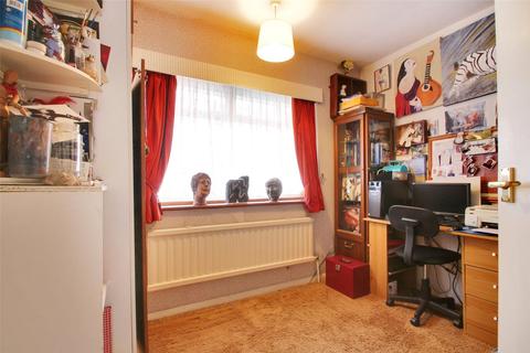 16 Foxwood Way, Longfield, DA3 7LD