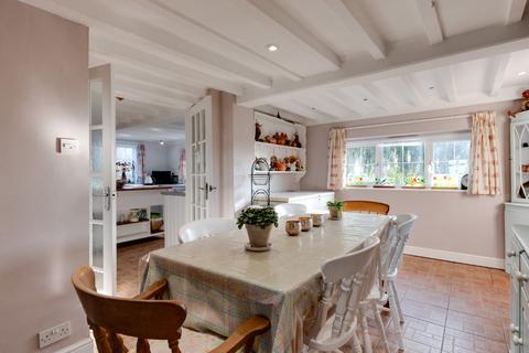 4, East Wick Cottages Marshes, Burnham-on-crouch, CM0 8NF