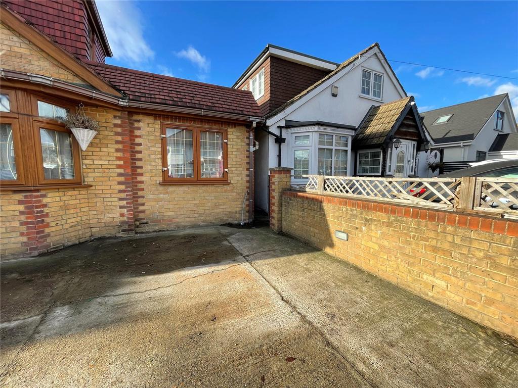 Lees Road, Hillingdon, Middlesex, UB8 1 bed apartment £750 pcm (£173 pw)