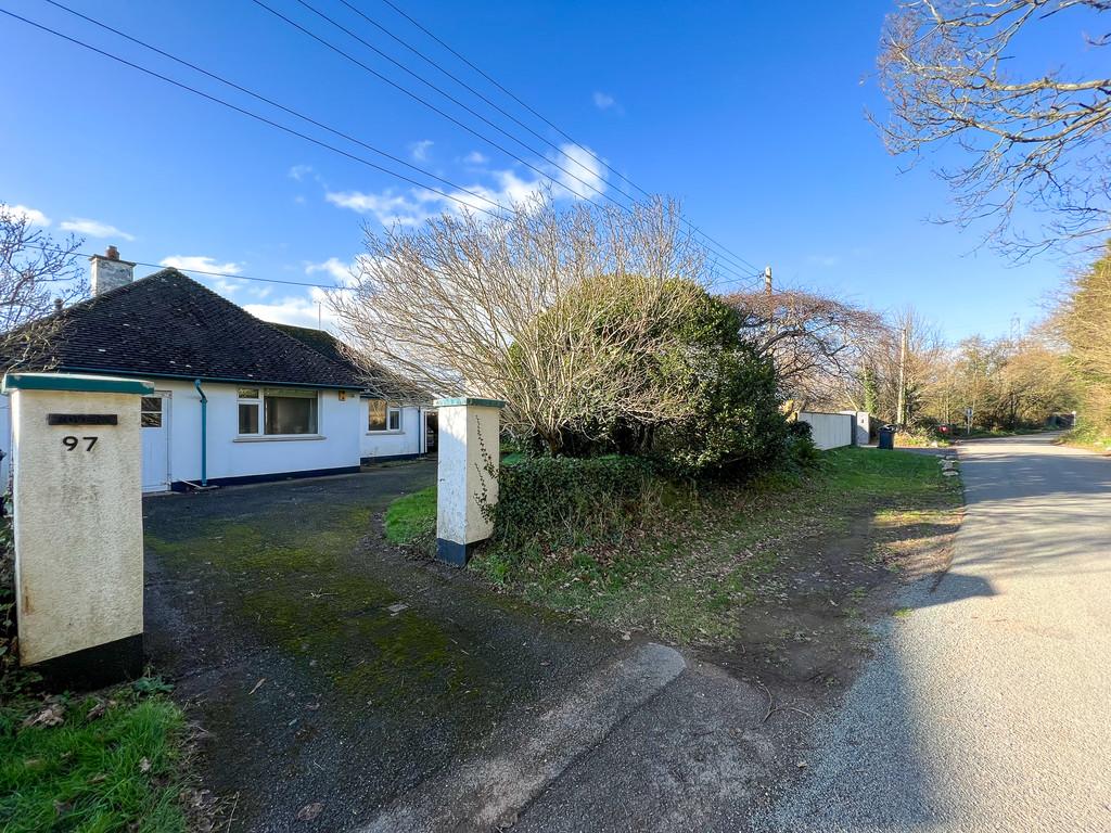 Newcourt Road, Topsham 3 bed detached bungalow £425,000