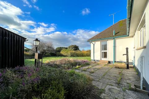 97 Newcourt Road, Topsham, Exeter, EX3 0BU