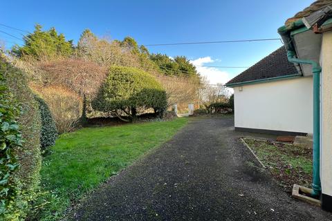 97 Newcourt Road, Topsham, Exeter, EX3 0BU