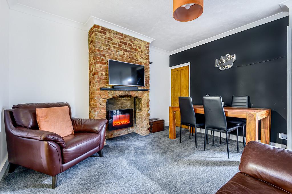 John Street, Maidstone 2 bed semidetached house £250,000