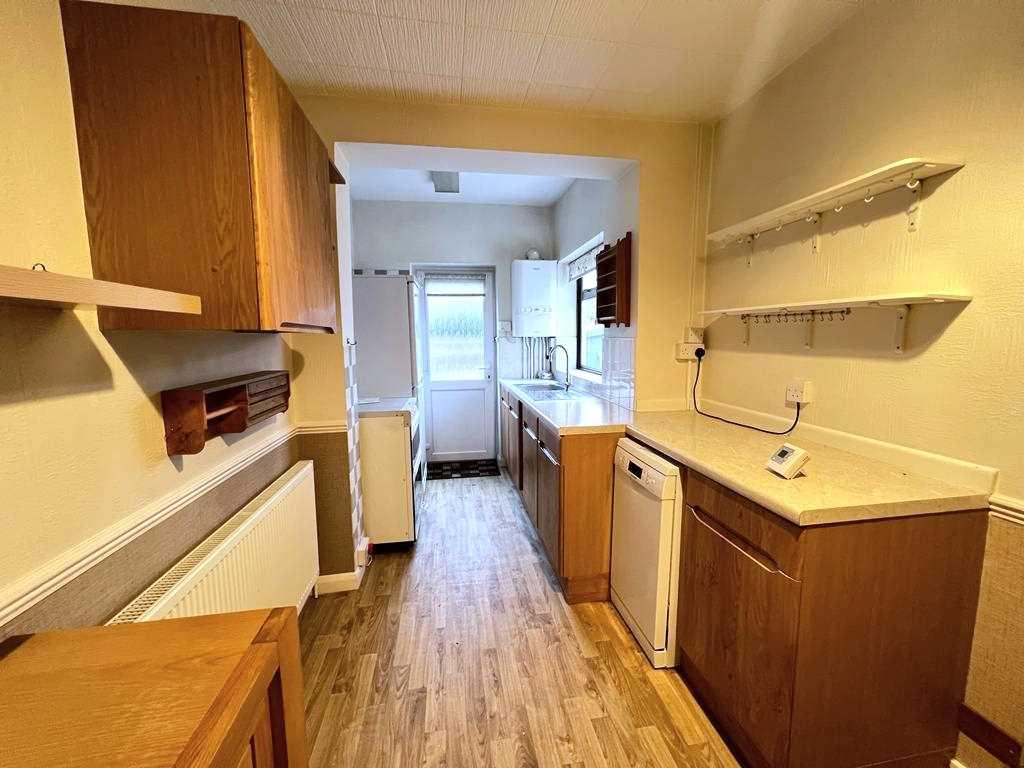 Bower Way, Slough 2 bed terraced house £1,150 pcm (£265 pw)