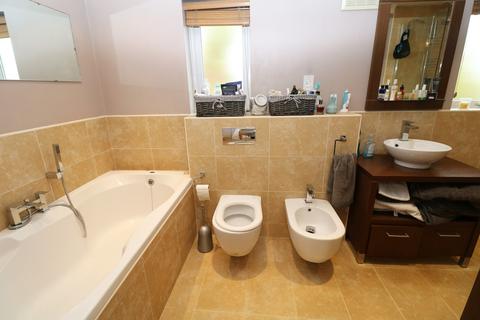 8 Hazel Drive, Hollywood, Birmingham, B47 5RJ