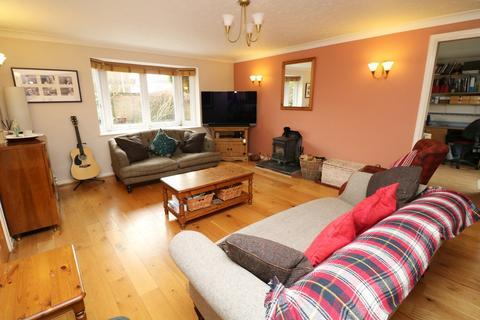 8 Hazel Drive, Hollywood, Birmingham, B47 5RJ