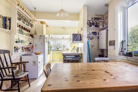 14 Chipstead Road, Banstead, SM7 2HH