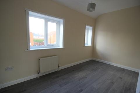 4 bedroom terraced house to rent, Welbeck Avenue, Newark