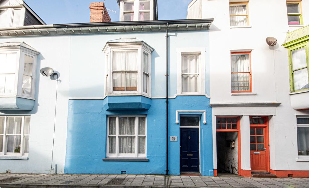 Cambrian Street, Aberystwyth, Ceredigion 7 bed terraced house £250,000