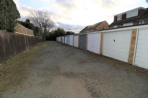35 Denton Close, Kenilworth, CV8 1BJ