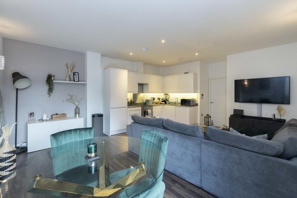 Vista House, Dorking 2 bed apartment £279,950