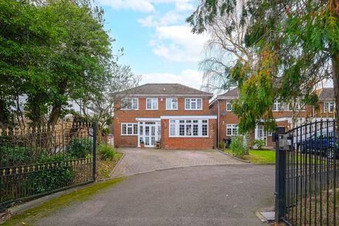 4 bedroom detached house for sale, High Road, Woodford Green