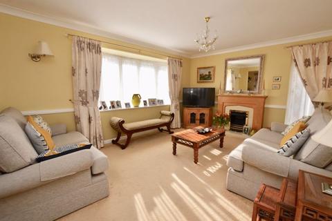 3 Curlew Walk, Deeping St James, Peterborough, PE6 8RY