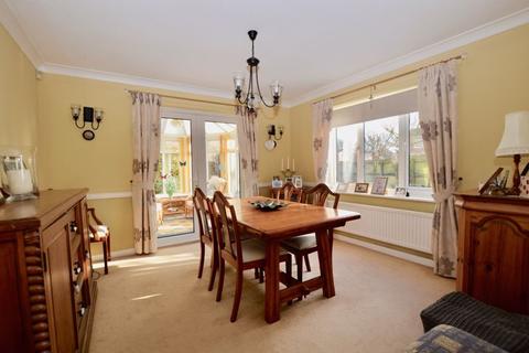 3 Curlew Walk, Deeping St James, Peterborough, PE6 8RY