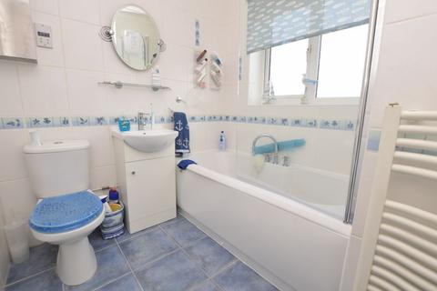 3 Curlew Walk, Deeping St James, Peterborough, PE6 8RY