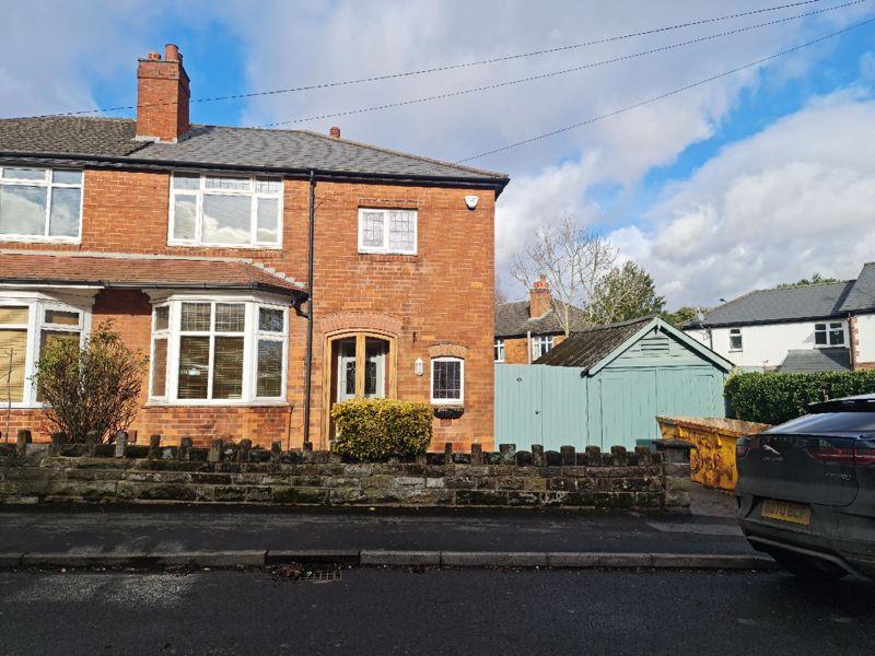 Taylor Road, Kings Heath, Birmingham... 3 bed semidetached house £1,250 pcm (£288 pw)