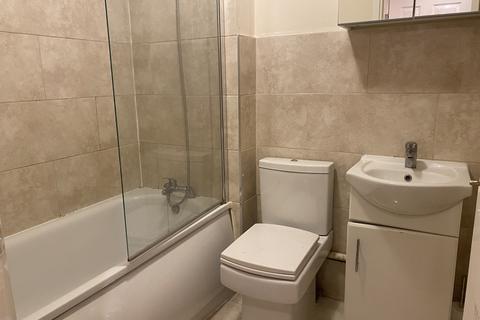 1 bedroom flat to rent, Sussex Place, Slough, SL1