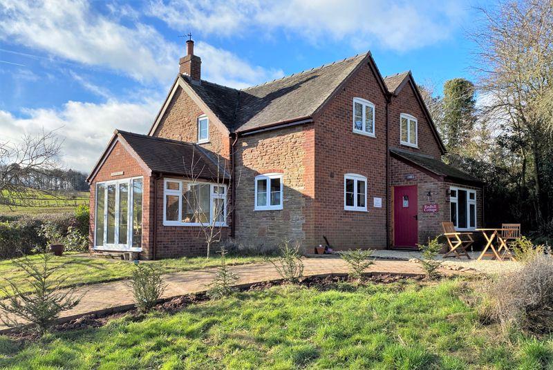 Bredenbury, Near Bromyard 3 bed property £465,000