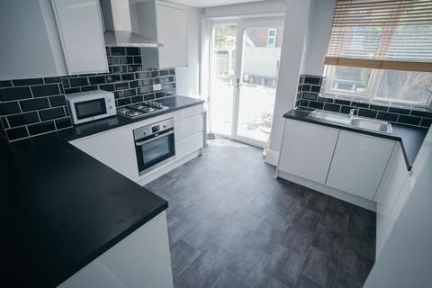 5 bedroom house share to rent, 13 Denham Road, Ecclesall