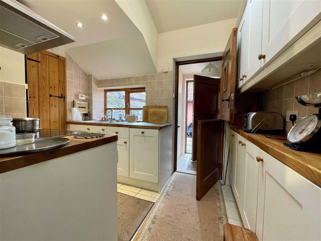 The Street, Thornham Magna, Suffolk 2 bed terraced house £335,000
