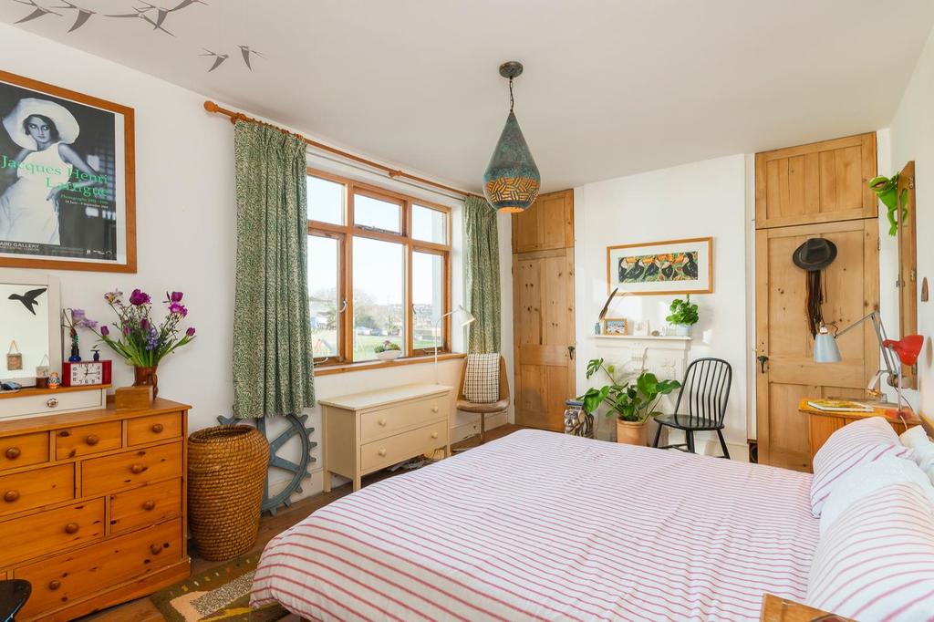 DAORDERFLA80 - Bedroom H.jpg