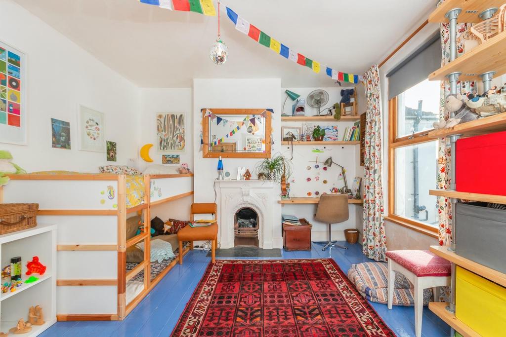 DAORDERFLA80 - Bedroom B.jpg