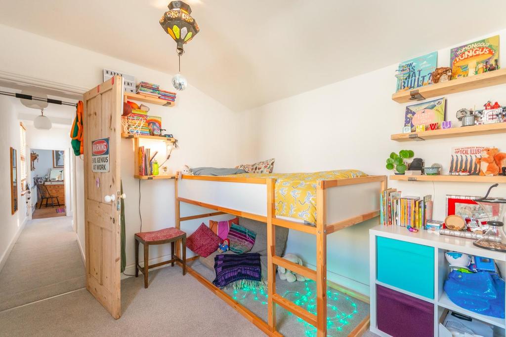 DAORDERFLA80 - Bedroom E.jpg