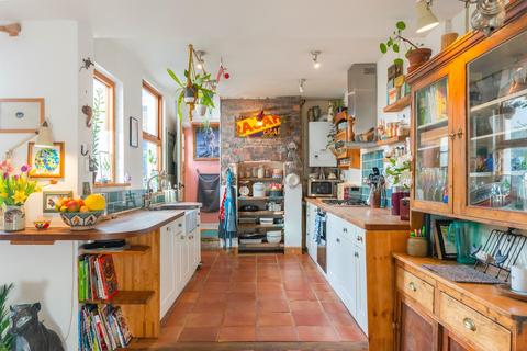 8 Alfred Road, Bristol, BS3 4LE