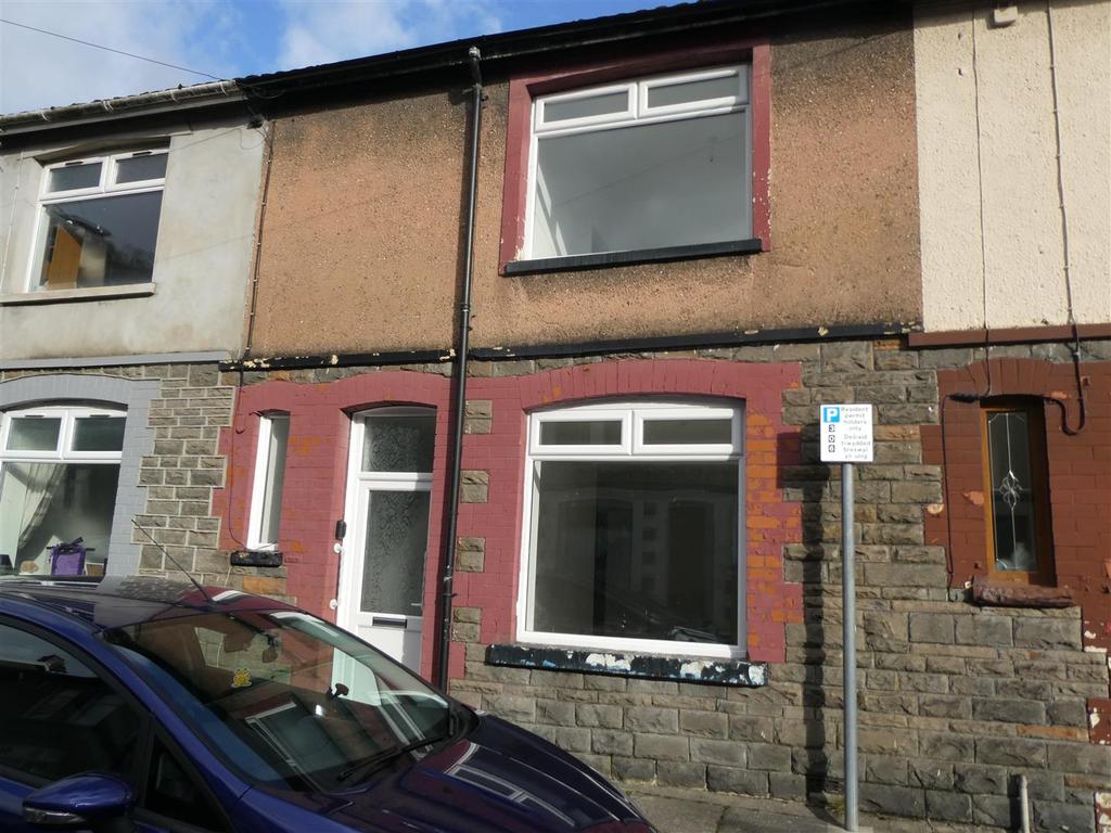 William Street, Abercynon, Mountain Ash 3 bed terraced house £154,950
