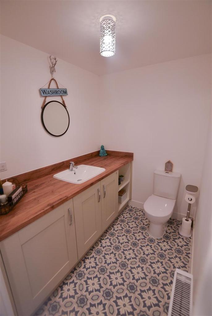 Downstairs Cloakroom.jpg
