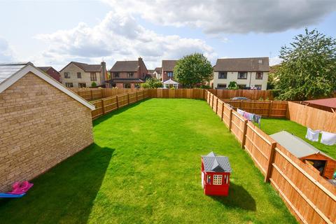 37 Vulcan View, Bicester, OX26 4AD