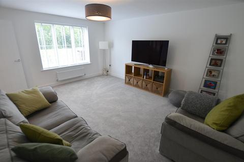 37 Vulcan View, Bicester, OX26 4AD