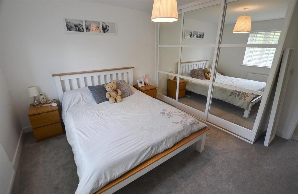 Bedroom 1.jpg