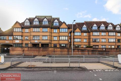 2 bedroom flat for sale, High Road, London