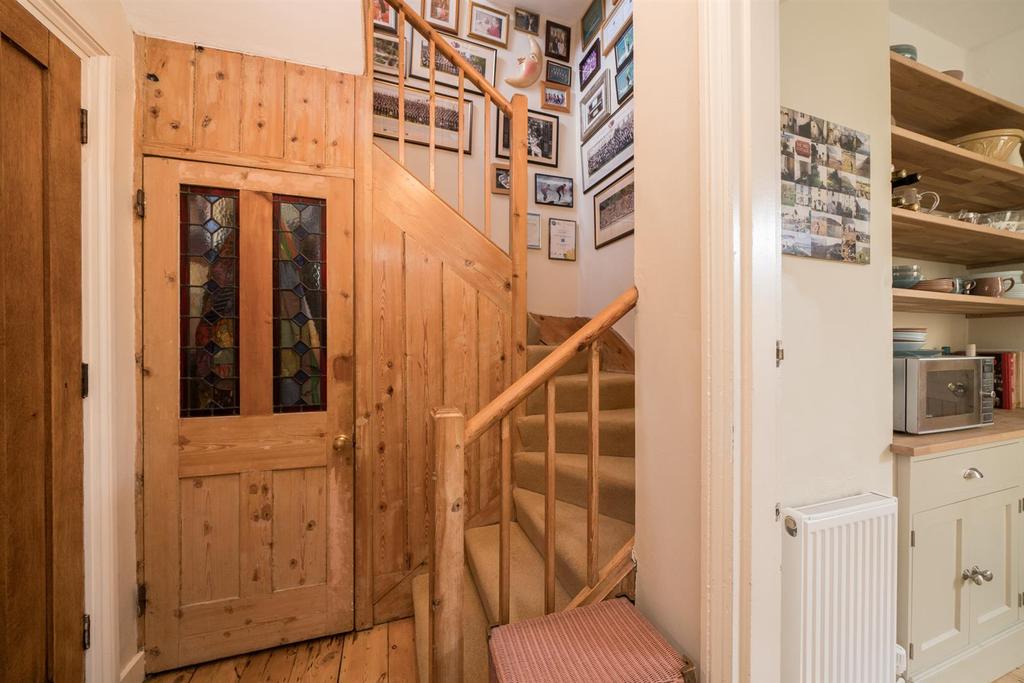 Dickinson Square, Croxley Green, Rickmansworth 3 bed cottage £675,000