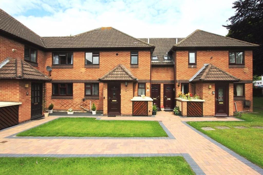 Mason Court, Hinckley 2 bed apartment £725 pcm (£167 pw)