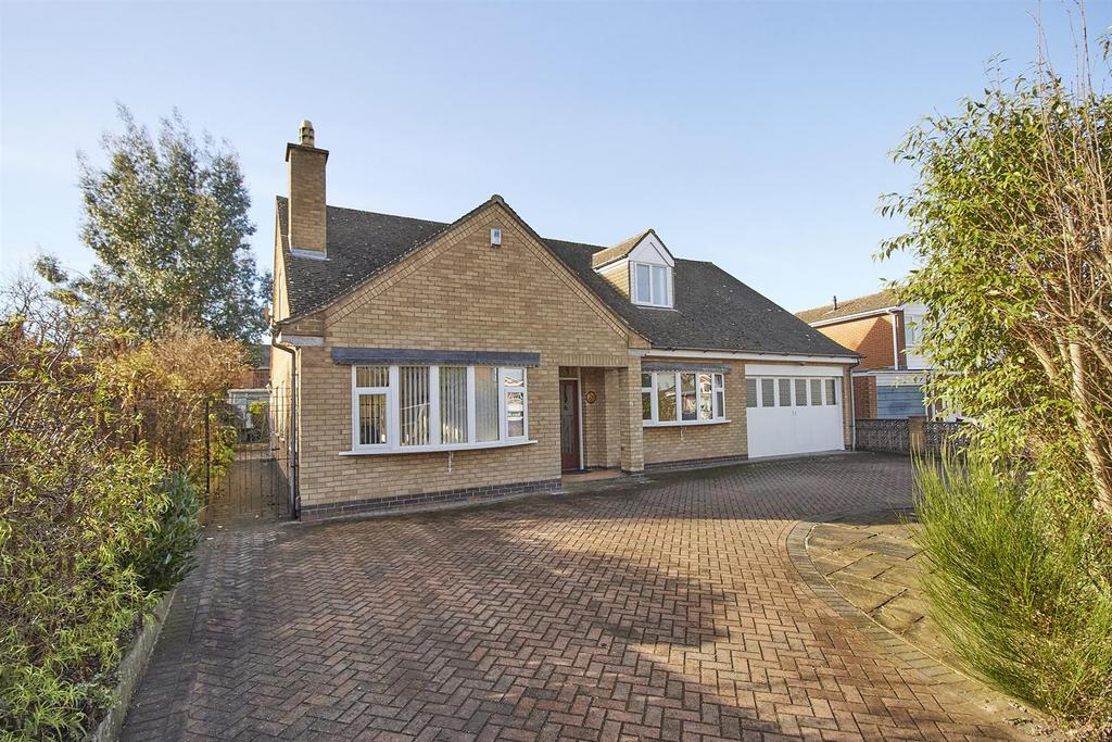 Grove Park, Burbage 6 bed detached house £670,000