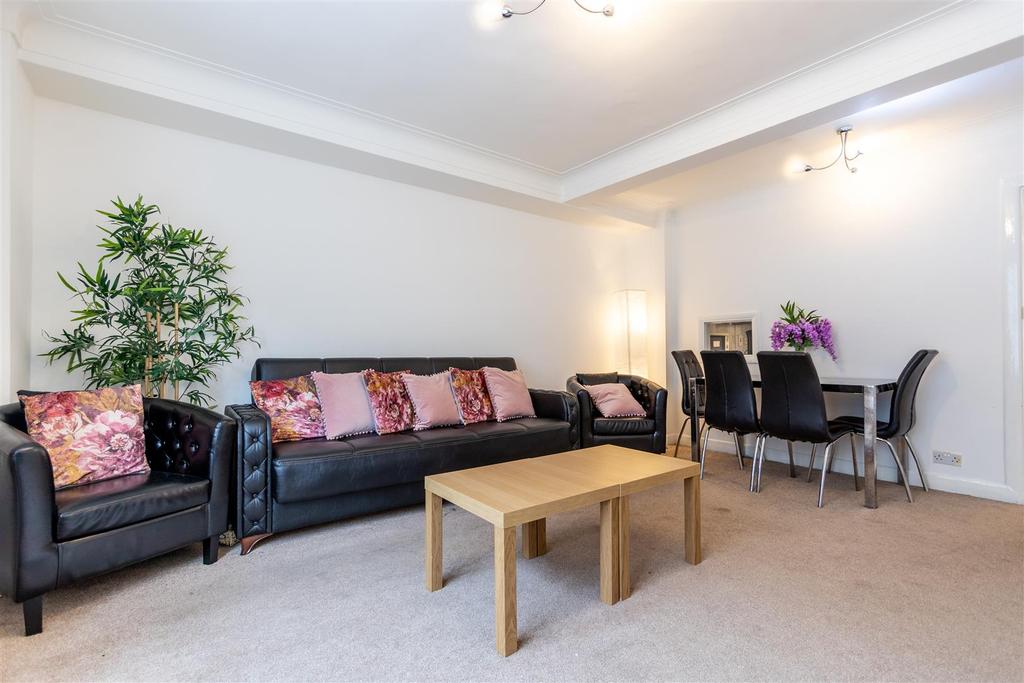 Park West, W2 1 bed apartment £1,842 pcm (£425 pw)