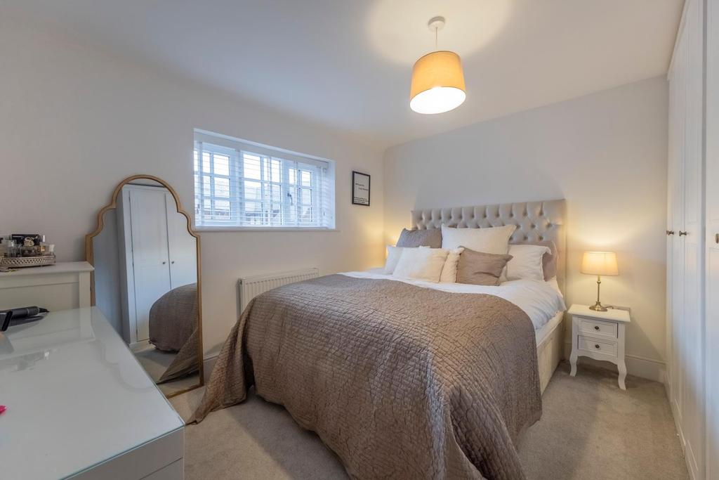 2 Greysfield Mews-016.JPG