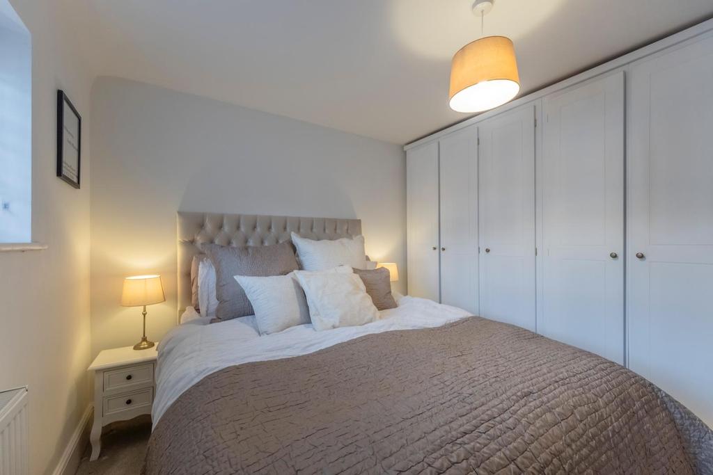 2 Greysfield Mews-017.JPG