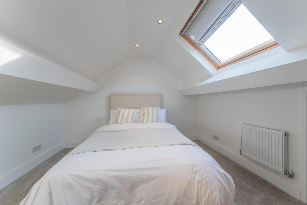 2 Greysfield Mews-023.JPG
