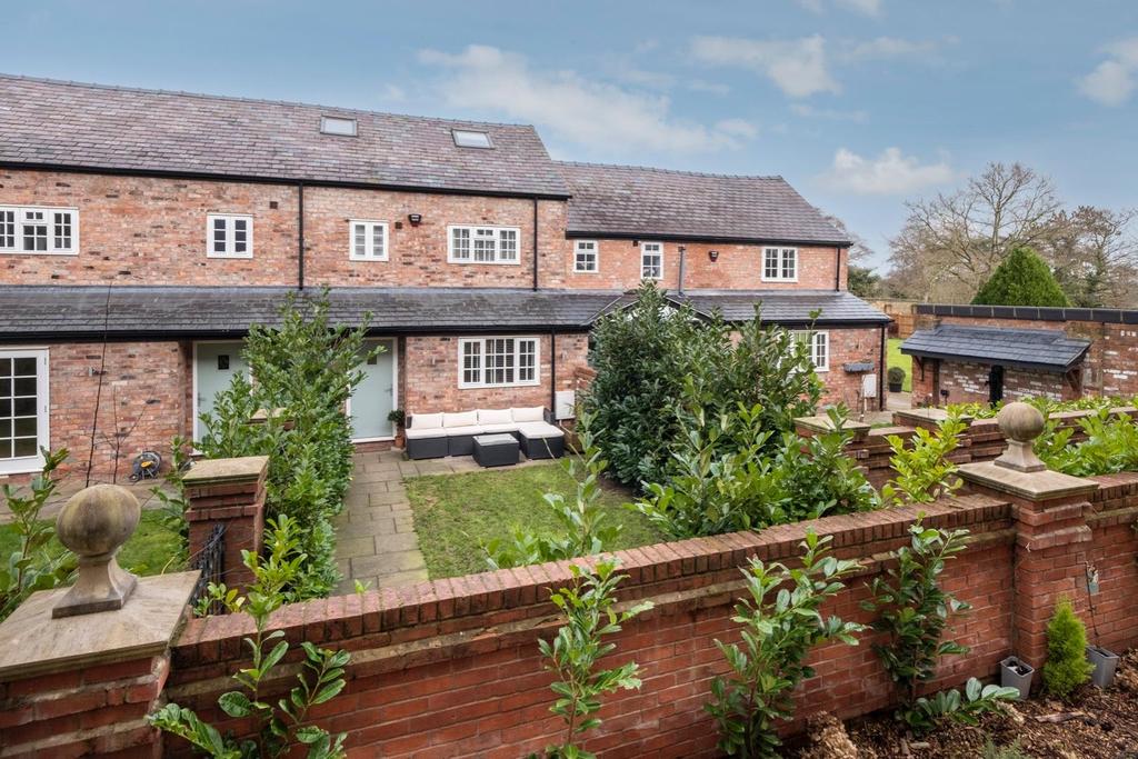 2 Greysfield Mews-031.JPG