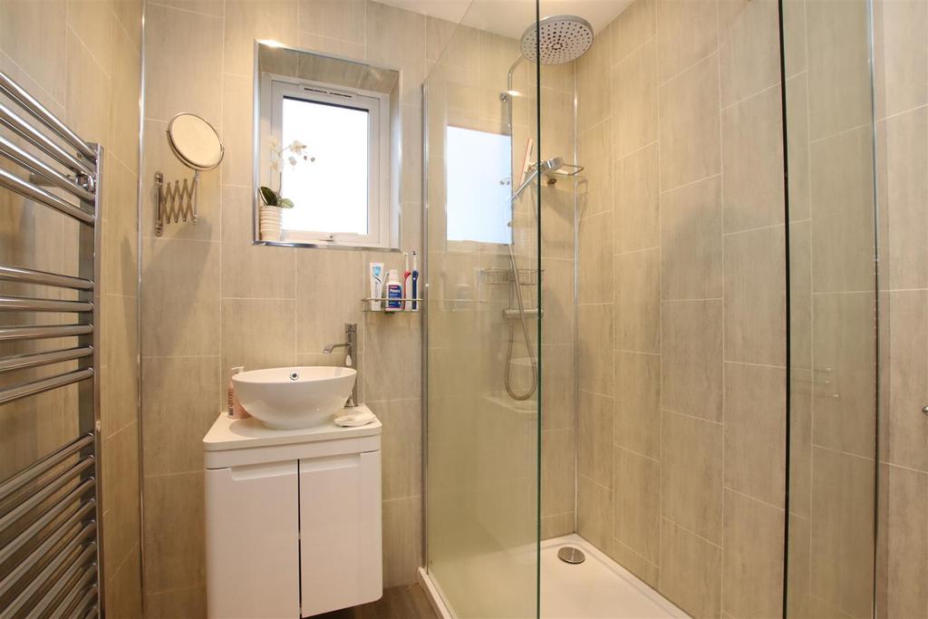 Shower Room.JPG