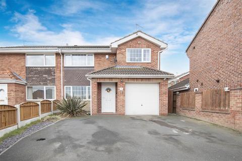 12 Aisby Drive, Rossington, Doncaster, DN11 0YY