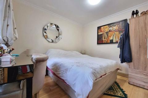 4 bedroom house for sale, Wedderburn Road, Barking, Essex, IG11